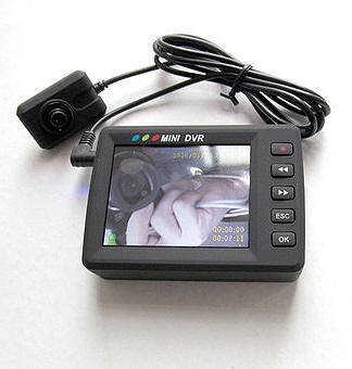 Microtelecamera bottone con videoregistratore e display